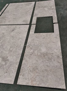 Comptoirs de cuisine, îlots, meubles-lavabos de salle de bain et plans de travail de salle à manger en marbre gris clair, gris Vatican et pierre naturelle moderne, polis - Product Image 3