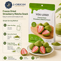 Gefreeze-droogde aardbeienmelkpoeder Matcha knapperige fruitsnack 38g 12 maanden houdbaarheid kant-en-klaar dessert topping OEM Private