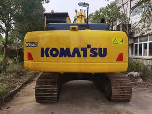 Excavatrice sur chenilles Komatsu PC200-8 d'occasion, modèle 2018, poids opérationnel de 19900 kg, composants principaux incluant moteur, pompe, 0,8 m³ - Product Image 6
