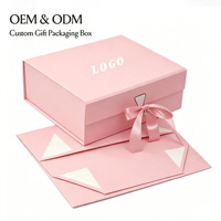 Boîtes en papier roses de luxe personnalisées recyclable fermeture à rabat pliable bande magnétique imprimé logo emballage rigide pour vêtements mariage