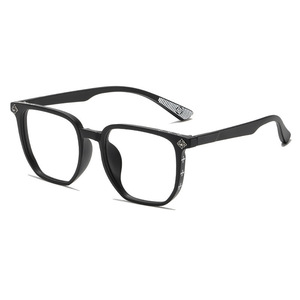 Nouvelles lunettes anti-lumière bleue rétro 2024, monture rectangulaire, lunettes optiques ultra légères à la mode pour femmes, montures noires - Product Image 3