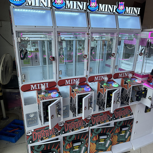 Kinder puppe Plüsch Mini Claw Machine Arcade Spiel Kran Spiel Toy Claw Machine Bill Acceptor Nayax Prize Box Mini Crane