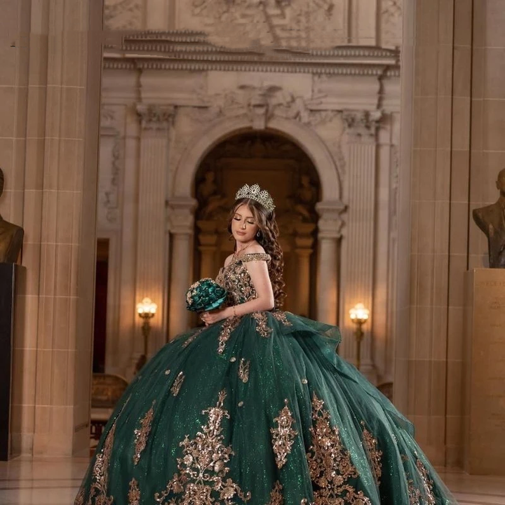 Ball Gown Beaded Quinceanera Dress Spaghetti Straps Emerald Green Sweet 16 Dress Y1621 main image 1