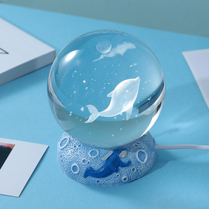 Bola de Cristal Grabada con Animales Marinos, Medusas, Lámpara Nocturna Decorativa, <span class=keywords><strong>Serie</strong></span> Océano, Bola de Cristal con Base de Luz LED Iluminada - Product Image 2