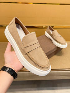 נעלי סליפ-און עם סוליית PVC שחורה ולבנה, סוליית PU, גזרה רחבה, דוגמה אחידה - Product Image 5