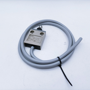 Interruptor de límite impermeable Jinli D4C 1521 1507 1520 1569 1531 IP67 para uso subacuático en acuicultura - Product Image 1