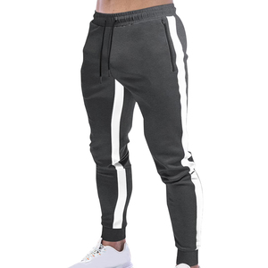 Pantalon homme coupe slim en mélange de coton, coupe ajustée et silhouette moderne et épurée pour un style décontracté raffiné - Product Image 5