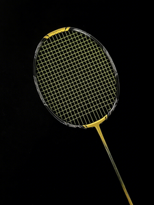 <span class=keywords><strong>Raquette</strong></span> de <span class=keywords><strong>badminton</strong></span> en fibre de carbone légère de la marque YY avec absorption des chocs pour un jeu confortable - Product Image 2