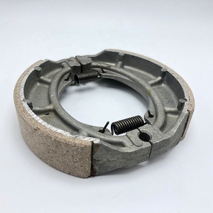 Alta resistenza e pezzi di ricambio ad alto attrito GN125 ganascia del freno del motociclo per <span class=keywords><strong>SUZUKI</strong></span> - Product Image 3