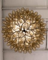 Lustre en verre de Murano italien contemporain, forme de pétale, éclairage suspendu en verre