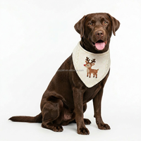 Jaypet Strick-Tierschal mit Niedlichem Muster, Doppelten Holzknöpfen, Faltbar und Anpassbar für Hunde & Katzen, Winter-Feiertagsmodell im Modernen Design