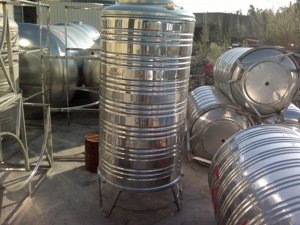 النقي خزان المياه الفولاذ المقاوم للصدأ 304 <span class=keywords><strong>1000</strong></span> لتر المحمولة خزان مياه خزان المياه لمعالجة المياه - Product Image 3