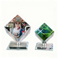 Cube en cristal gravé au laser 3D personnalisable multifonctionnel de haute qualité HBL, cube carré en verre vierge rotatif à 360 degrés avec impression UV