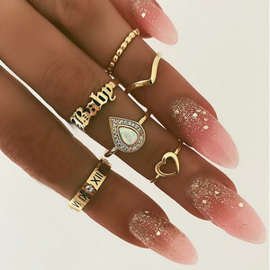<span class=keywords><strong>Set</strong></span> di <span class=keywords><strong>Anelli</strong></span> in <span class=keywords><strong>Oro</strong></span> Italiano alla Moda per Donne Vendita all'Ingrosso N910156 - Product Image 1