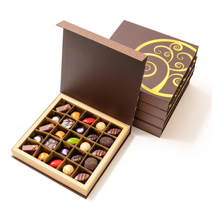 Confezione Regalo di Cioccolatini di Lusso <span class=keywords><strong>per</strong></span> San Valentino con Divisori in Cartoncino Dorato, Scatola <span class=keywords><strong>per</strong></span> Tartufi e Bonbon - Product Image 5