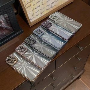 Design de luxe en gros pour <span class=keywords><strong>IPhone</strong></span> 15pro couverture de téléphone portable souple Tpu dégradé gravure laser Bling étui de téléphone <span class=keywords><strong>holographique</strong></span> - Product Image 3