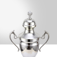Nouveau trophée d'argent de conception créative trophée moderne populaire coupe du monde de sport trophées Souvenir galvanisé à la main trophée personnalisé