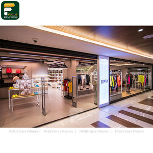 ชั้นวางโชว์สินค้าแฟชั่นหรูหราสไตล์ไลท์ลักชัวรี่ โครงทองเหลือง ตู้แขวนเสื้อผ้า เฟอร์นิเจอร์ตกแต่งภายในร้านค้า - Product Image 3