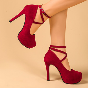 <span class=keywords><strong>Scarpe</strong></span> singole da <span class=keywords><strong>donna</strong></span> <span class=keywords><strong>con</strong></span> <span class=keywords><strong>tacco</strong></span> alto e cinturino incrociato, modello europeo e americano, taglie grandi, <span class=keywords><strong>tacco</strong></span> sottile, apertura bassa, collezione 2026, stile africano - Product Image 3