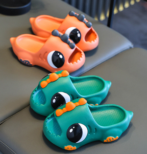 Sandales d'été pour enfants pour garçons bain d'intérieur semelle souple antidérapante pour enfants et bébés pantoufles de plage - Product Image 1