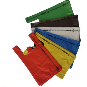 Camiseta de plástico ecológica personalizada de fábrica Bolsa de compras de plástico - Product Image 1