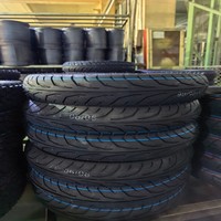 Nouveau pneu de moto 90/90-12 90/90-14 90/90-17 sans chambre à air pour route/autocarrosserie