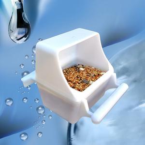 Vente chaude perroquet suspendu en plastique eau nourriture bol Pigeon mangeoire pour petit Animal extérieur arbre suspendu Type - Product Image 1