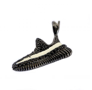TNS X NTWRK Iced Yee-zy Joyería Infantil de Plata de Ley Chapada en Oro de 18K con Circonita Cúbica Totalmente Engastada, Lujo Hip Hop - Product Image 3