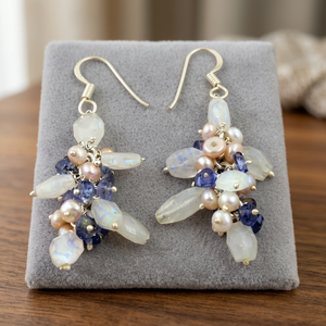 Pendientes de Plata de Ley 925 con Perlas de Agua Dulce y Diseño de Flor, Estilo Bohemio Romántico para Mujer, Marca Art Palace - Product Image 2