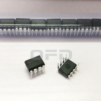 Comparateurs de tension LM393 DIP-8 à trou traversant Circuit intégré CI faible puissance faible tension de décalage double Comparateurs IC Chip LM393