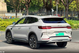 รถยนต์มือสอง BYD Song PLUS EV 2025 รุ่น Flagship ระยะทาง 605 กม. รถยนต์ใช้แล้วราคาถูก รถยนต์มือสองราคาประหยัดสำหรับขาย รถ SUV ขนาดกะทัดรัด ระบบไฟฟ้าล้วน - Product Image 5