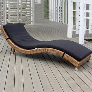 Modern Weather-resistant steel <b>Outdoor</b> <b>Side</b> <b>Table</b> Set for Hotel Garden Poolside Villa hotel Patio Use dining <b>table</b> - Product Image 3