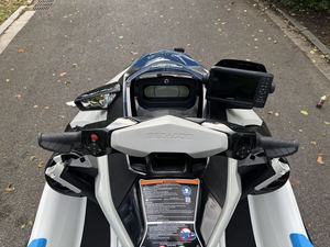 Moteur de <span class=keywords><strong>jet</strong></span> <span class=keywords><strong>ski</strong></span> Seadoo d'occasion 2020 à prix abordable pour sports nautiques à grande vitesse, fitness, pêche, course et <span class=keywords><strong>ski</strong></span> nautique 2 places - Product Image 3