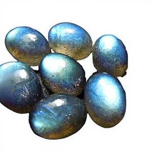 Vente en gros de cabochons ovales en labradorite bleue de qualité AAA, 10x14 mm, pierres précieuses en labradorite naturelle, origine Madagascar - Product Image 1