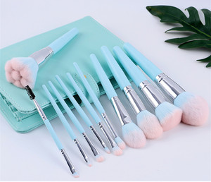 13Pcs spazzola Professionale di trucco di fabbrica rendere morbido dei capelli insieme di spazzola di trucco per la bellezza spazzole strumenti con figura del fiore di stile - Product Image 1