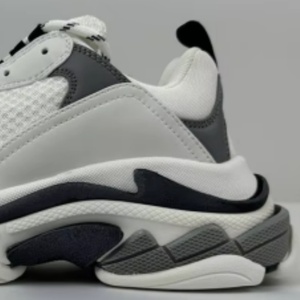 Chaussures de sport tendance de qualité supérieure, style basketball, semelle épaisse, respirantes, chaussures décontractées, logo personnalisé - Product Image 1