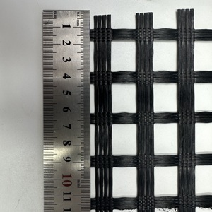 <span class=keywords><strong>Geogrid</strong></span> Fabriek Geotextiel 200G Compositted Glasvezel <span class=keywords><strong>Geogrid</strong></span> 100kn Voor Wegversterking - Product Image 2