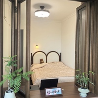 Fenêtres verticales pliantes en aluminium résistantes aux ouragans, protection UV, verre de sécurité pour zones côtières, cuisine, villa, résidentiel