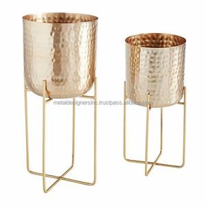 Jardinière décorative moderne en métal vintage en fer martelé galvanisé pour balcon, décoration de jardin, pots de plantes pour le dernier espace extérieur - Product Image 4