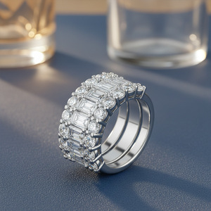 Anillo de eternidad de banda ancha de lujo en plata S925 con moissanita de corte mixto, regalo de joyería para damas para bodas y aniversarios. - Product Image 5