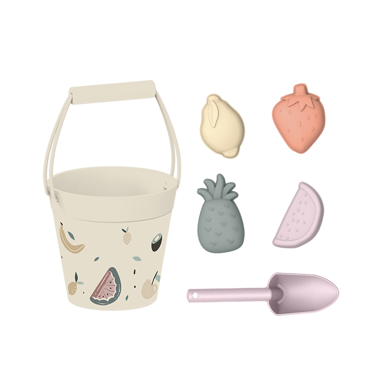 Ensemble de jouets de sable aux fruits