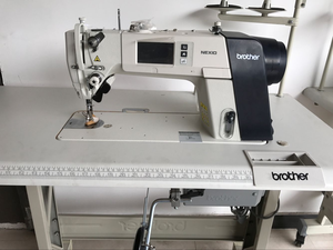 Machine à coudre industrielle à point droit, aiguille simple, Brother 7300A, machines à coudre informatisées - Product Image 3