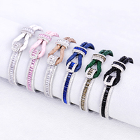 Bracelet exquis en cuir avec boucle en zircon, accessoire de mode pour femme, idéal pour les rendez-vous, les banquets et comme cadeau de Saint-Valentin