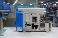 Machine à coudre surjeteuse informatisée haute vitesse DT 900-4D 2025 avec coupe-fil et alimentation manuelle