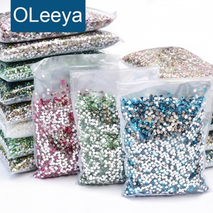 OLeeya Échantillons Gratuits, Vente en Gros de Strass à Dos Plat, Cristaux pour Ongles, Grands Sacs de Strass en Résine Non Thermocollants pour Sweat-shirts à Strass - Product Image 1