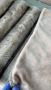 Bộ chăn ga gối đệm lông thỏ giả mềm mại sang trọng 4 món, ấm áp, êm ái, gồm ga trải giường, vỏ chăn, chăn và khăn trải giường cho mùa đông - Product Image 5