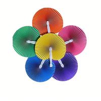 Éventail rond pour l'été et le style, idéal pour les événements et fêtes en plein air, fournitures de fête
