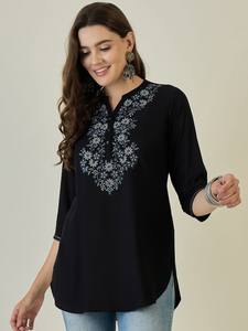 เสื้อโมดอลผู้หญิงปกแมนดารินสีดำ - Product Image 2