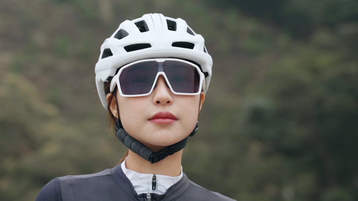 GUB D61 Adult Cycling Helmet Women Men Bicycle MTB Bike Mountain Road  Cycling Safety Outdoor Sports Helmet with Safe Caps