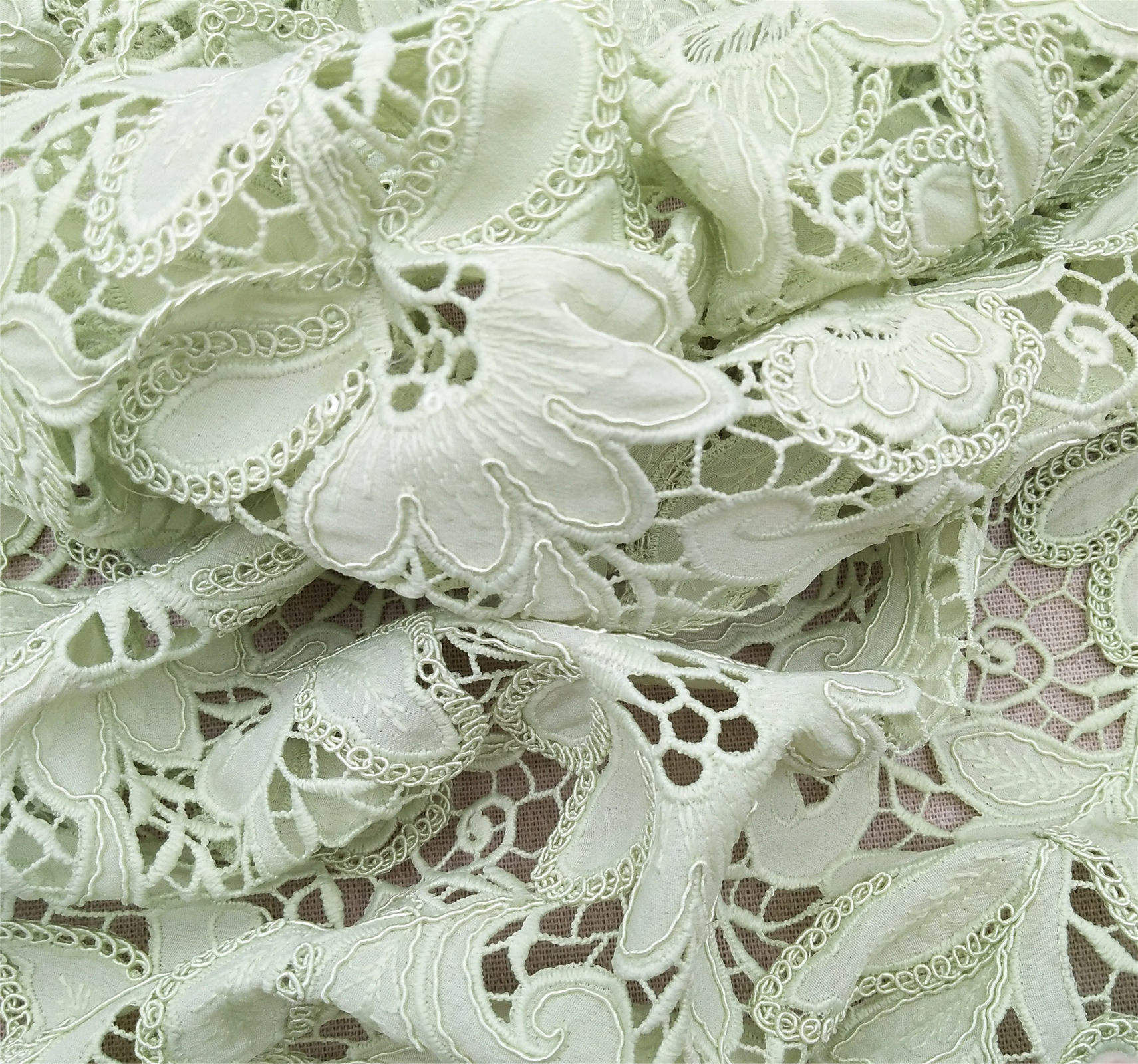 สีเขียวมิ้นท์